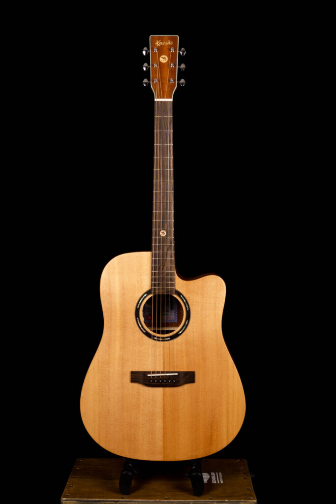 กีตาร์โปร่งไฟฟ้า Kazuki Soul Series DC-E