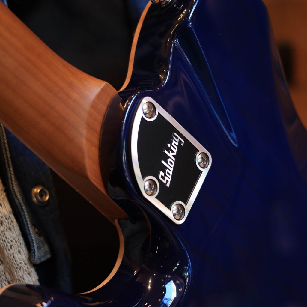 Soloking MT-3 Custom Quilted Maple Top Blue Burst