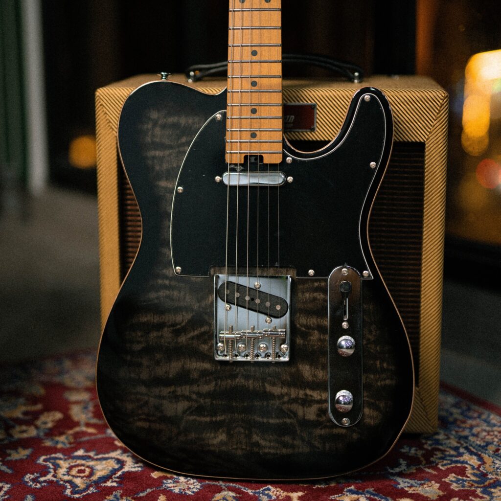 Soloking MT-3 Custom Quilted Maple FB Black Burst