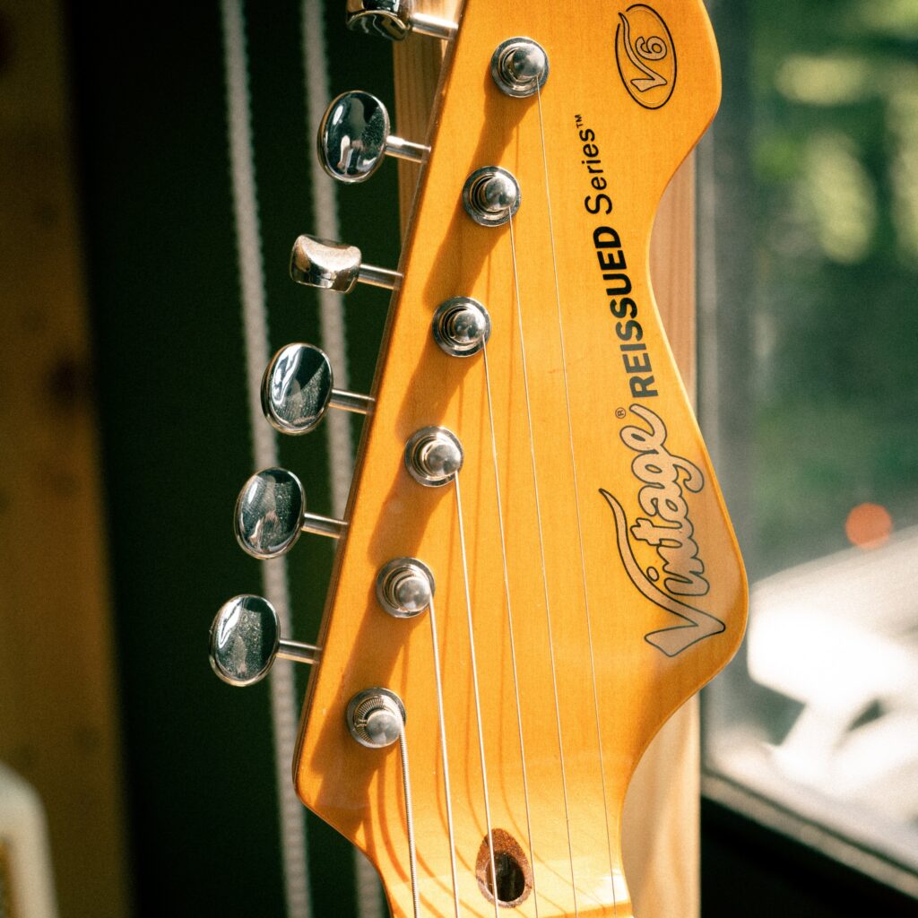 Vintage V6M ReIssued Series [Sunburst]