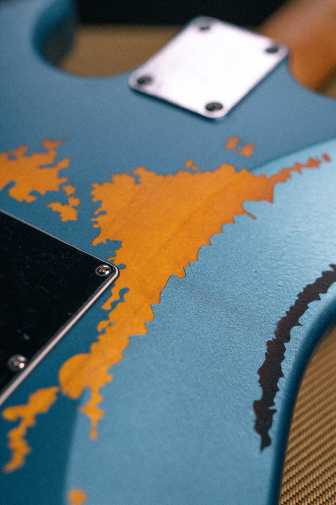 Vintage V6 ICON Series [Distressed Gun Hill Blue Over Sunburst]