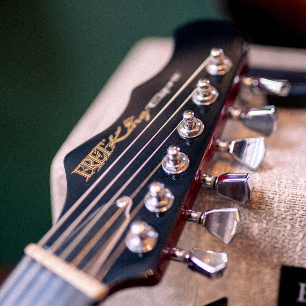 Fret king V25JJ John Jorgensen Signature [Candy Apple Red]