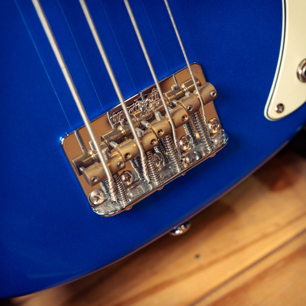 VINTAGE เบส 4 สาย ReIssued V4BBL BAYVIEW BLUE