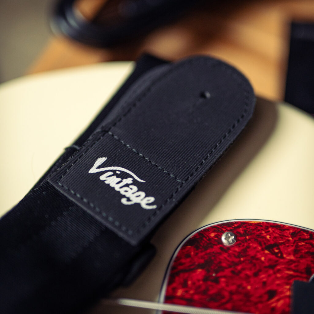 Vintage V40 Coaster Series Bass Guitar Pack