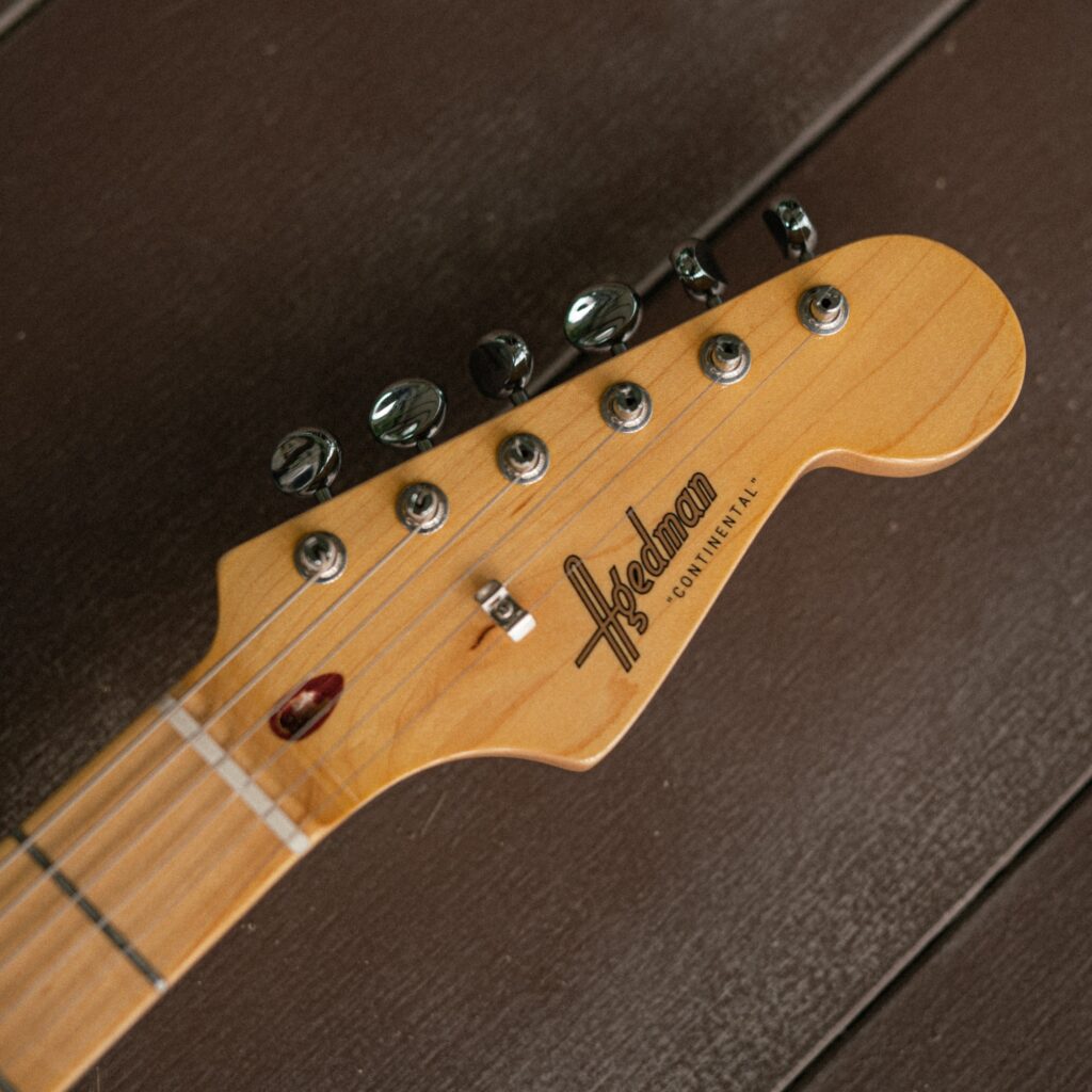Agedman Continental 2 Tone Sunburst With Case