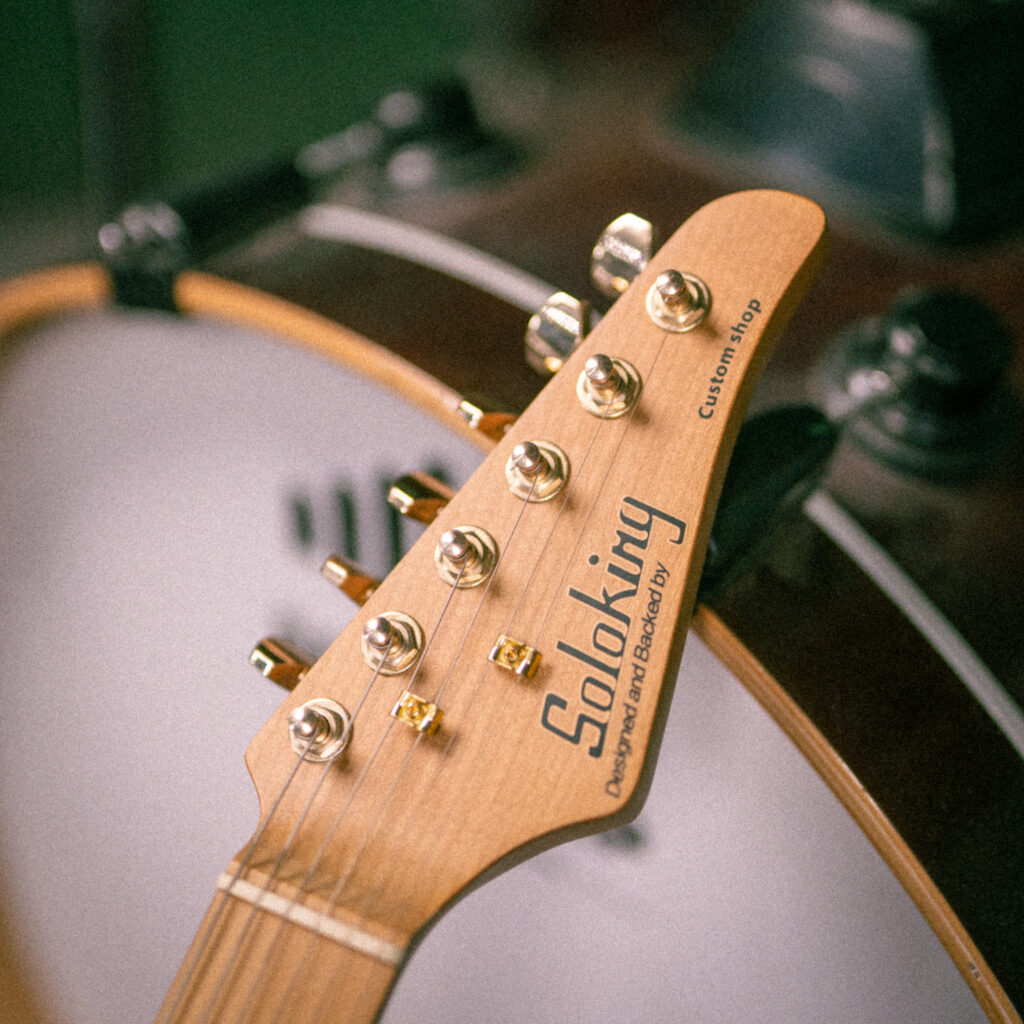 Soloking MS-1 Custom SSS [Vintage Yellow]