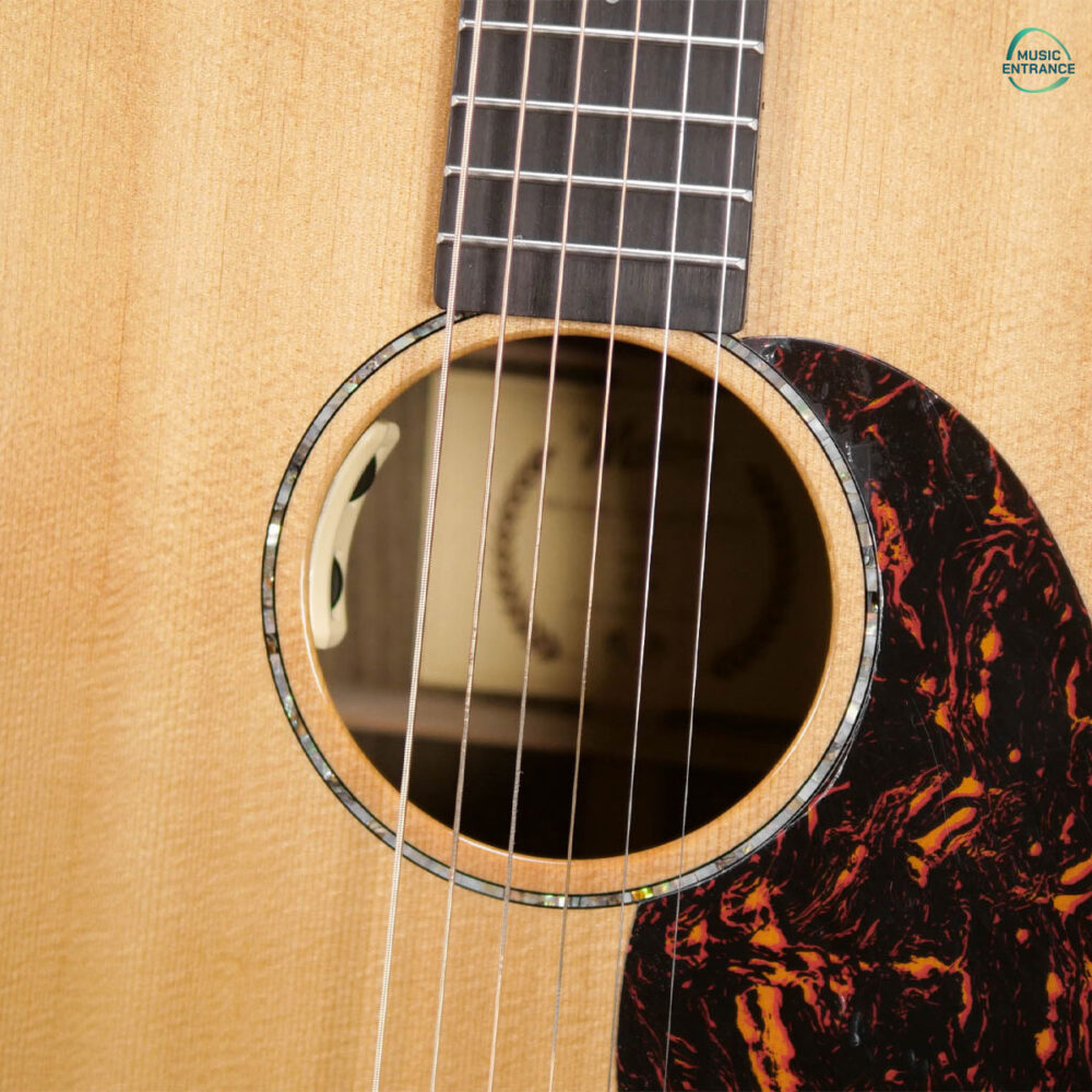 St. Matthew D-4 Modern Deluxe