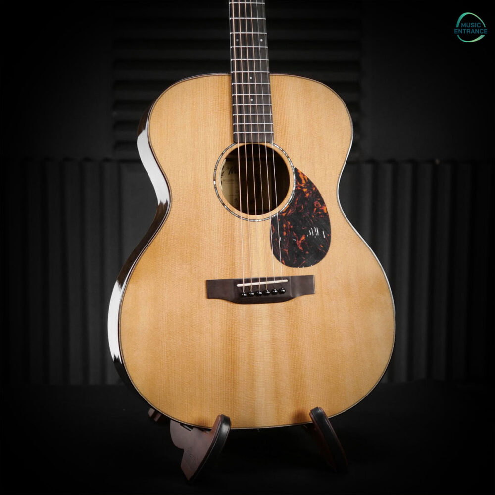 St. Matthew OM-4E Modern Deluxe