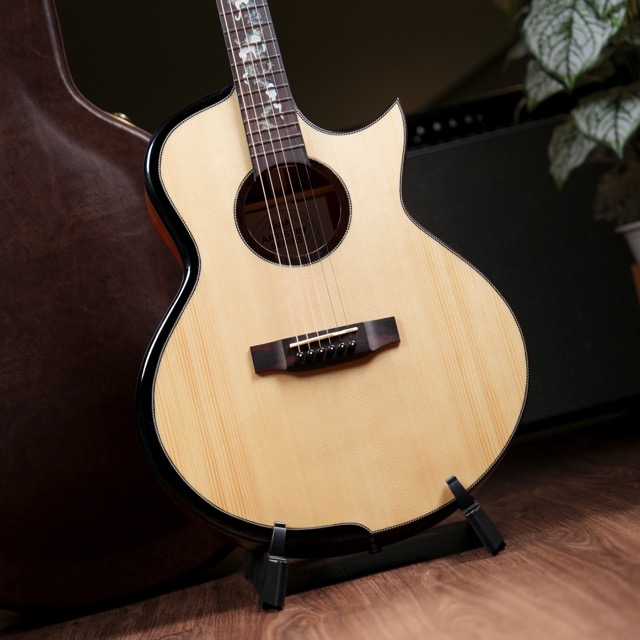 Kazuki GA41 Dragon Vine Acoustic Guitar