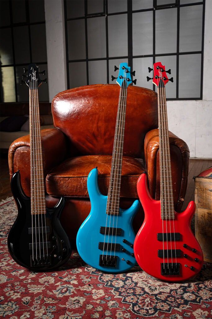 Cort C4 Deluxe เบสไฟฟ้า 4 สาย